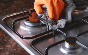 clean the hob on a cooker