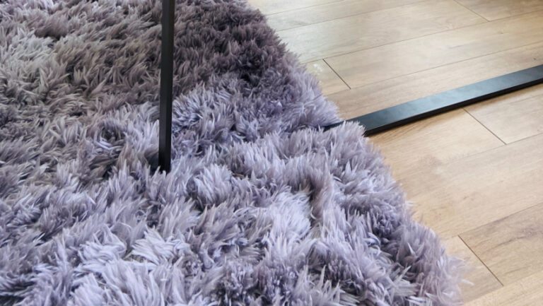 How to Clean a Rug at Home