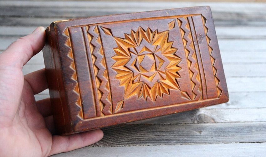 How Can I Decorate a Small Wooden Box