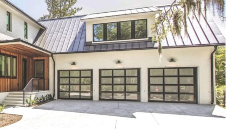 The Ultimate Canadian Garage Door Trend Guide for 2025